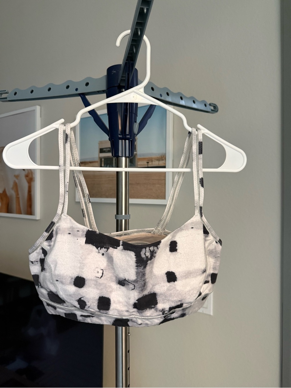 Lululemon Straight Up Bra
Ghost Weave White Black